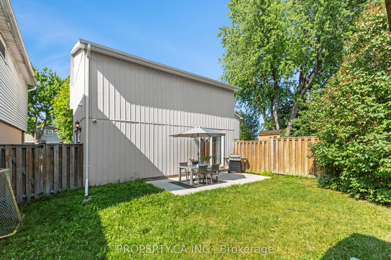 37 Gladstone Square — photo 26