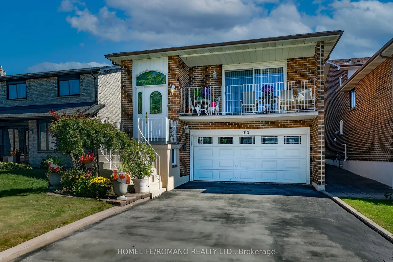 915 Lovingston Crescent