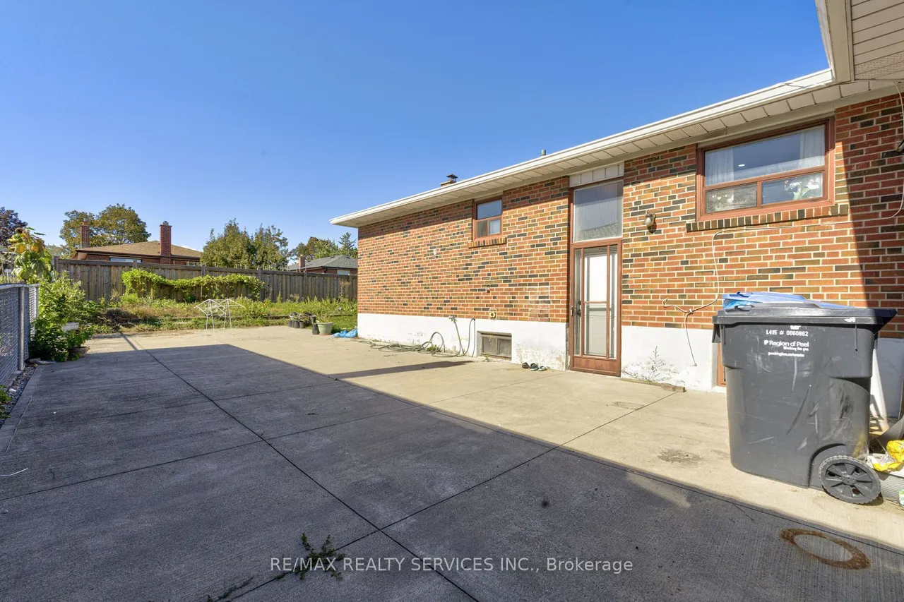 7558 Rockhill Road — photo 33