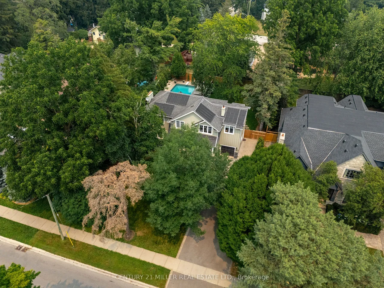 407 Maple Grove Drive — photo 3