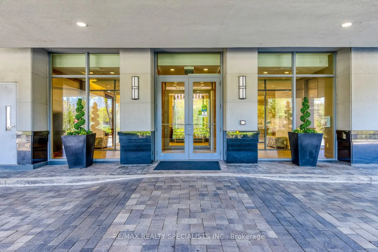 3500 Lakeshore Road W, Unit 316 — photo 3