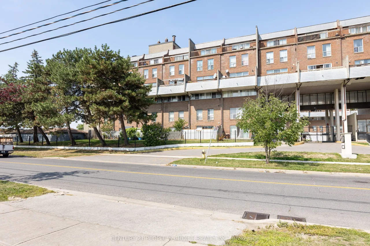 10 Eddystone Avenue, Unit 116 — photo 2