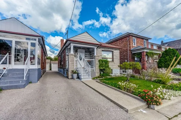 118 Lambton Avenue — photo 2