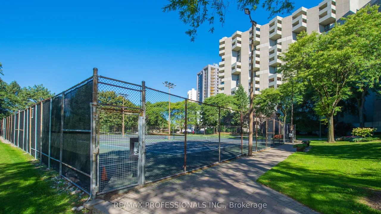 296 Mill Road, Unit PH08 — photo 44