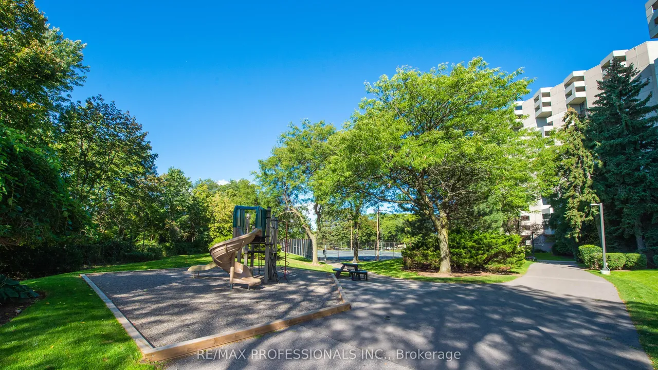 296 Mill Road, Unit PH08 — photo 45