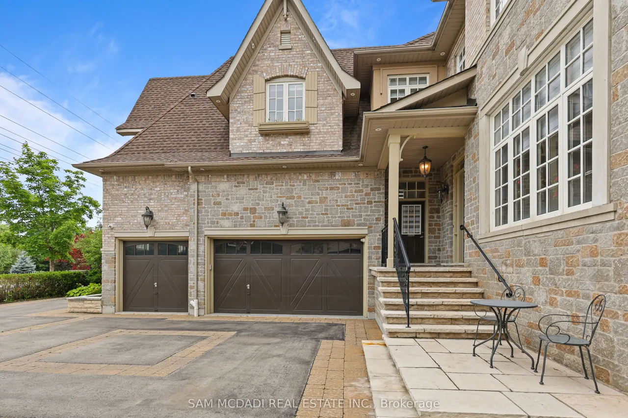 725 Queensway N/A W — photo 2
