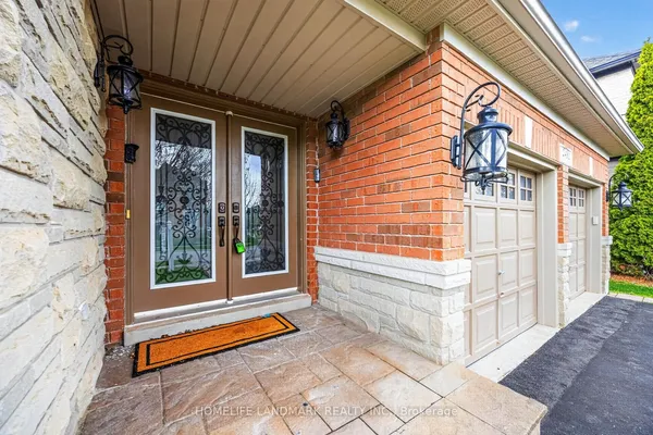2481 Whistling Springs Crescent — photo 2