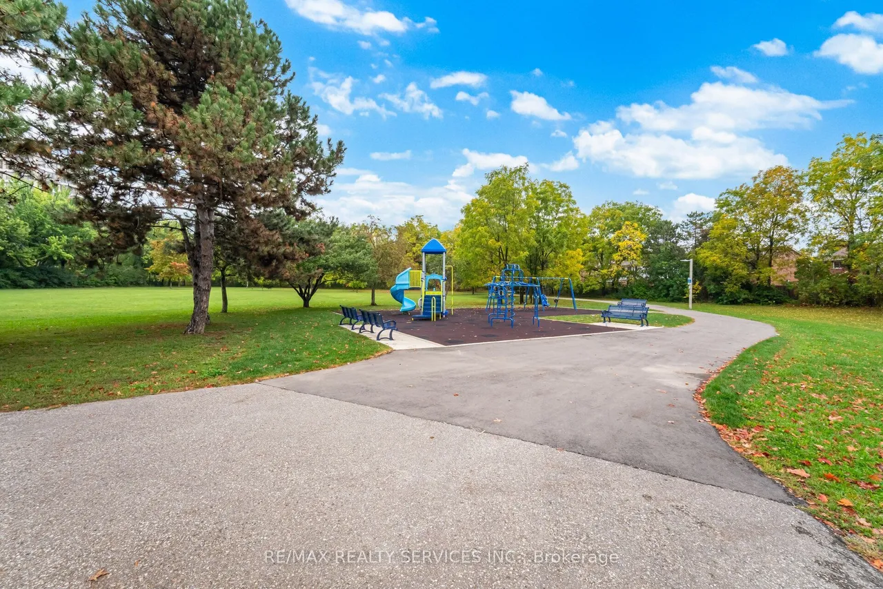 330 Mill Street S, Unit 404 — photo 48