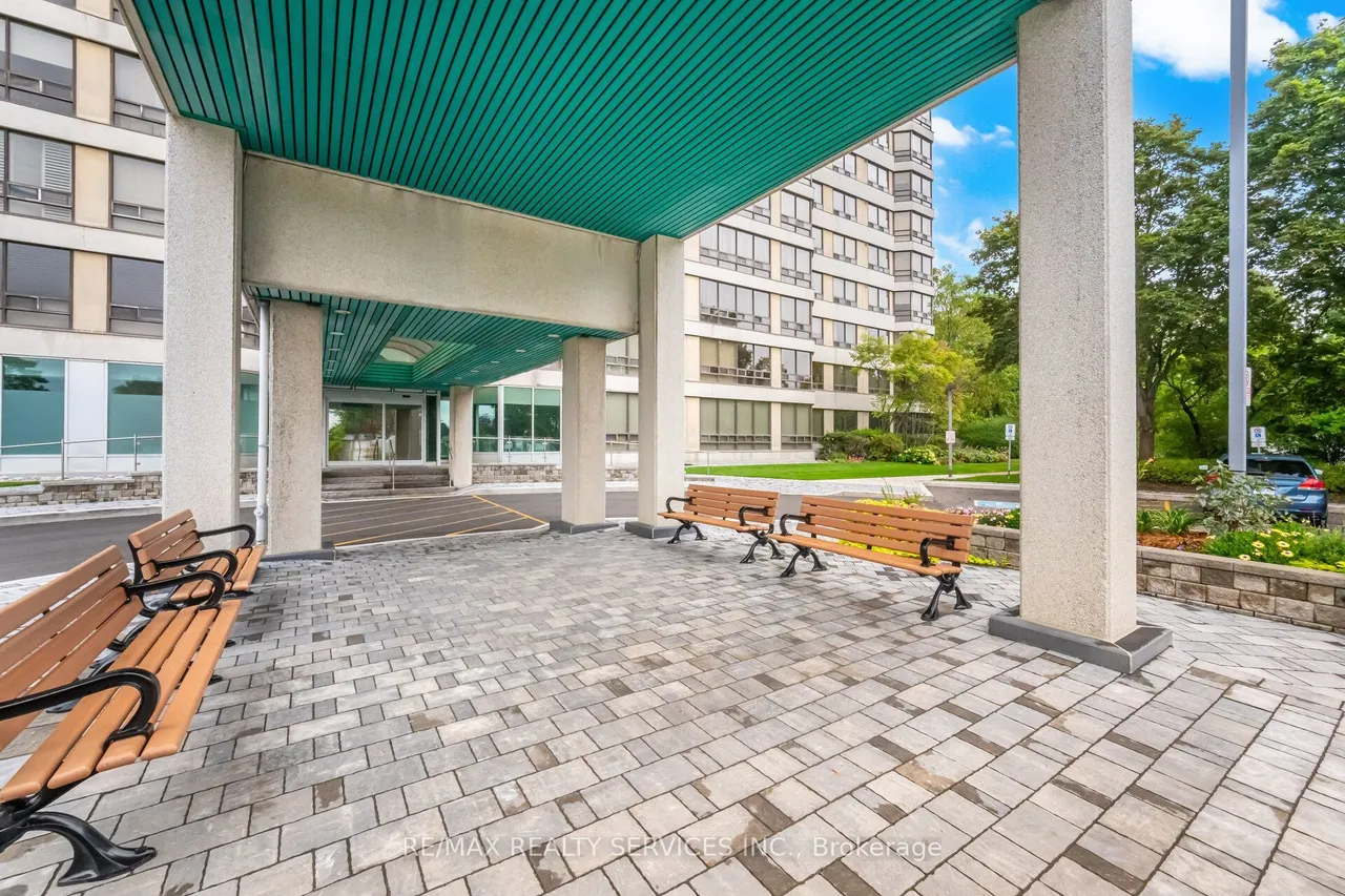 330 Mill Street S, Unit 404 — photo 2
