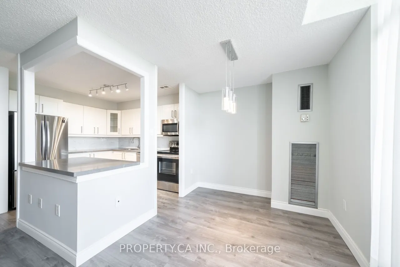 355 Rathburn Road E, Unit 1204 — photo 3