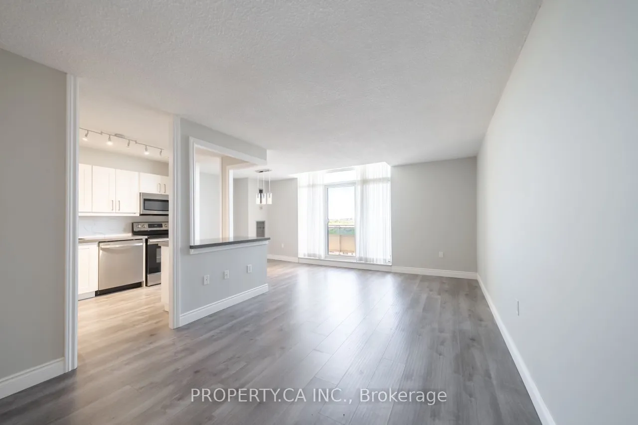 355 Rathburn Road E, Unit 1204