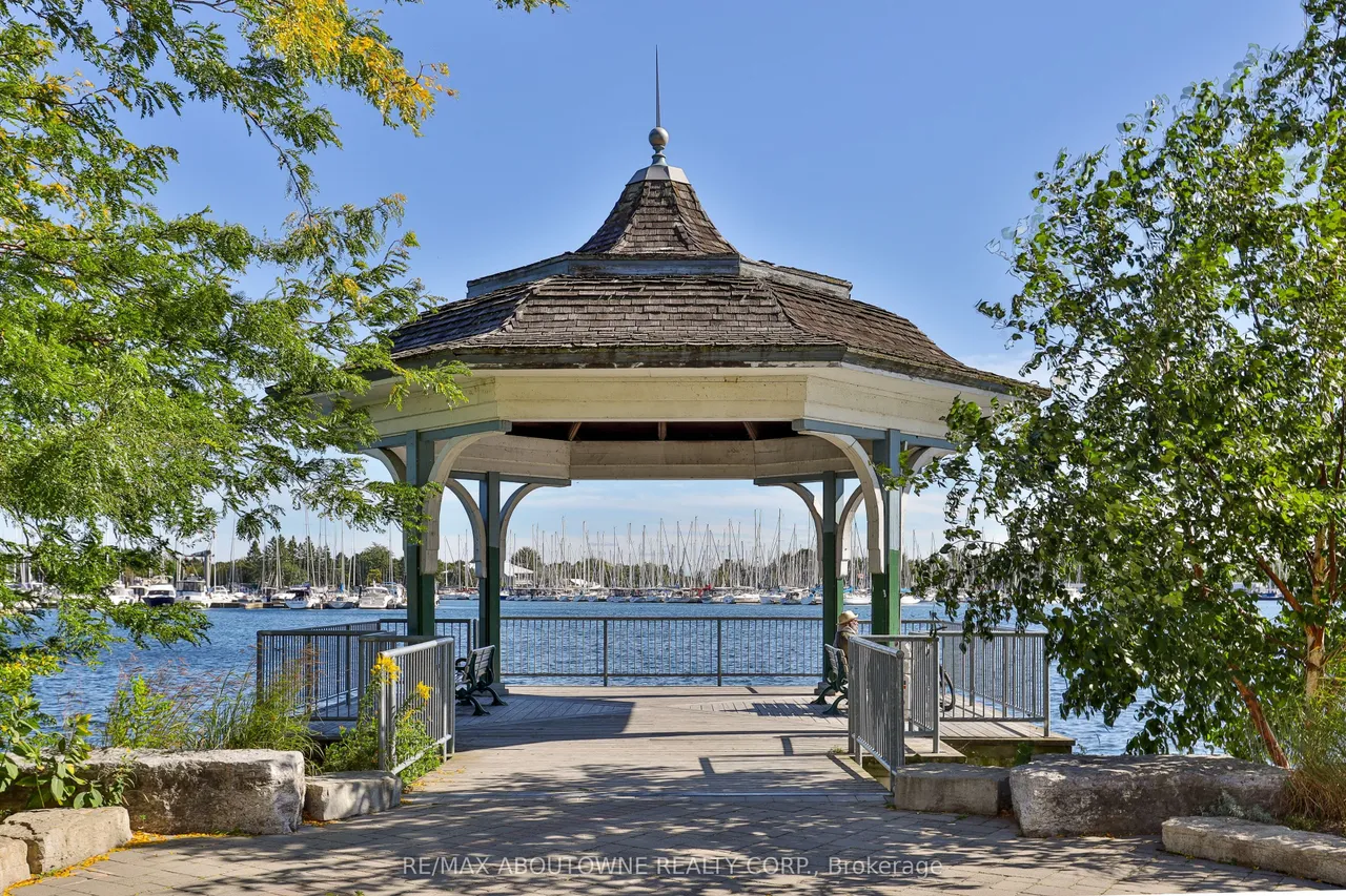 2287 Lake Shore Road W, Unit 301 — photo 50