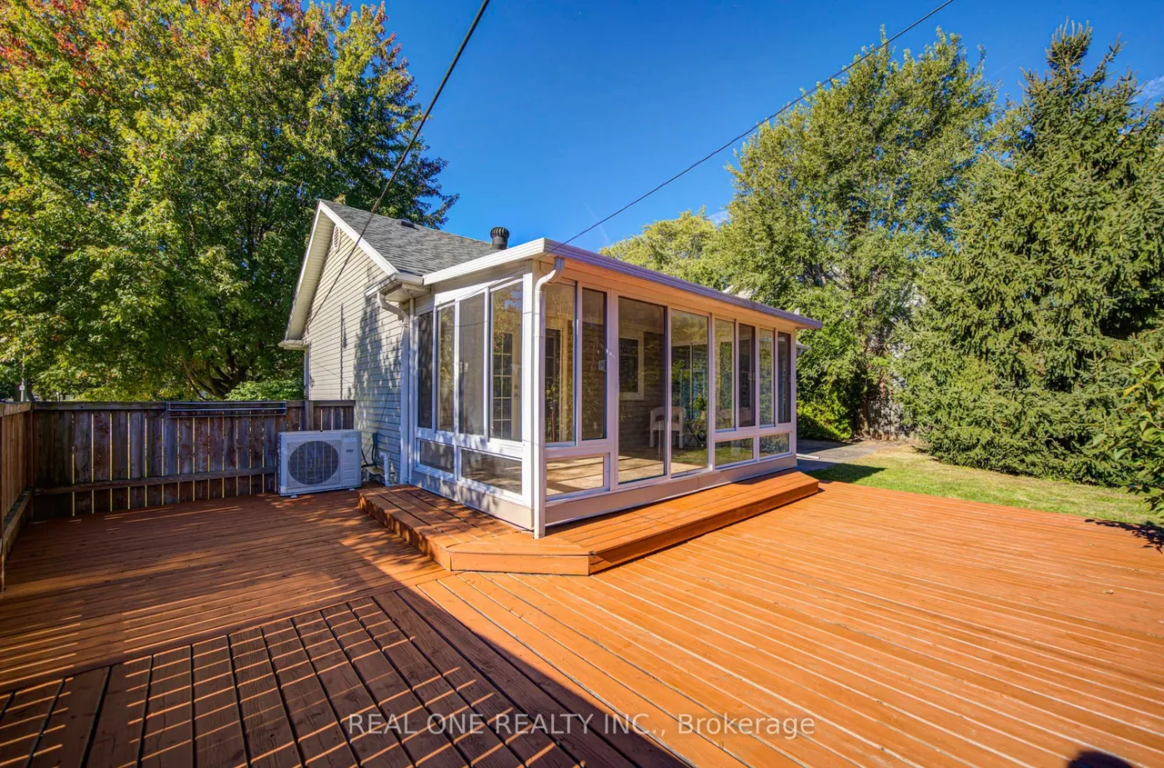 1099 Kent Avenue — photo 47