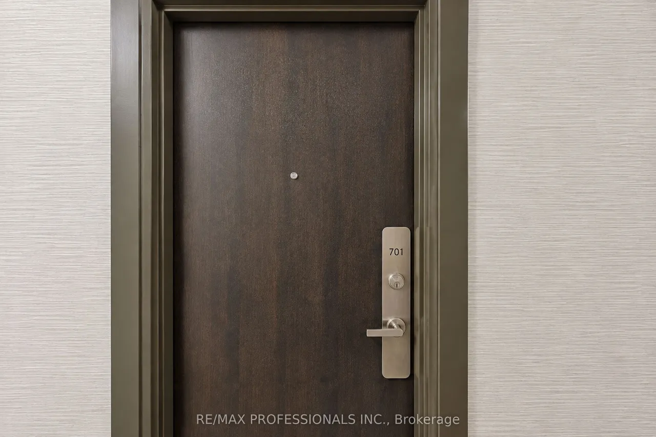 31 Four Winds Drive, Unit 701 — photo 2