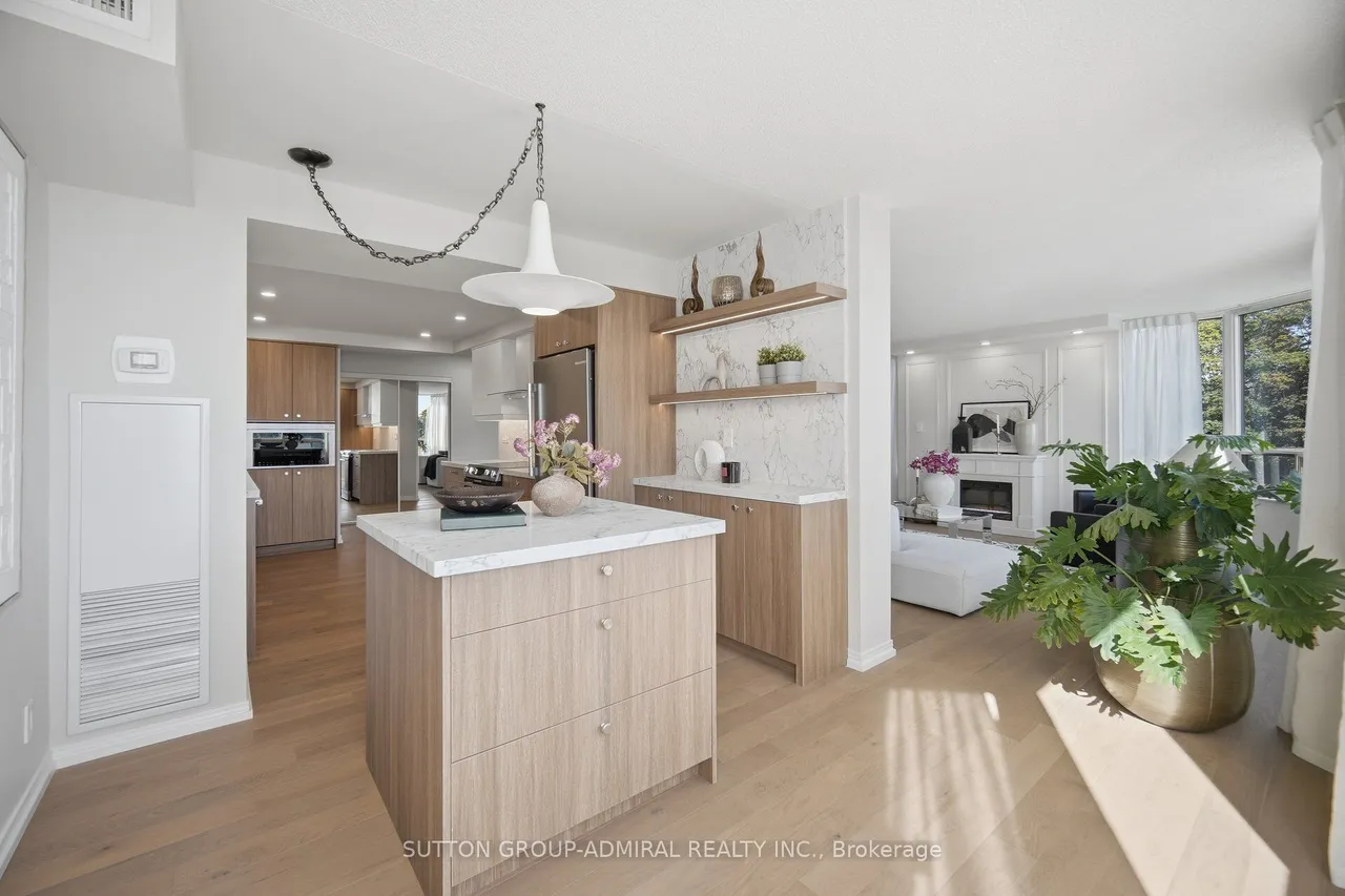 1 Aberfoyle Crescent, Unit 411