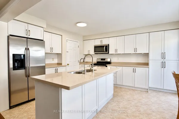 3 Chudleigh Avenue — photo 2