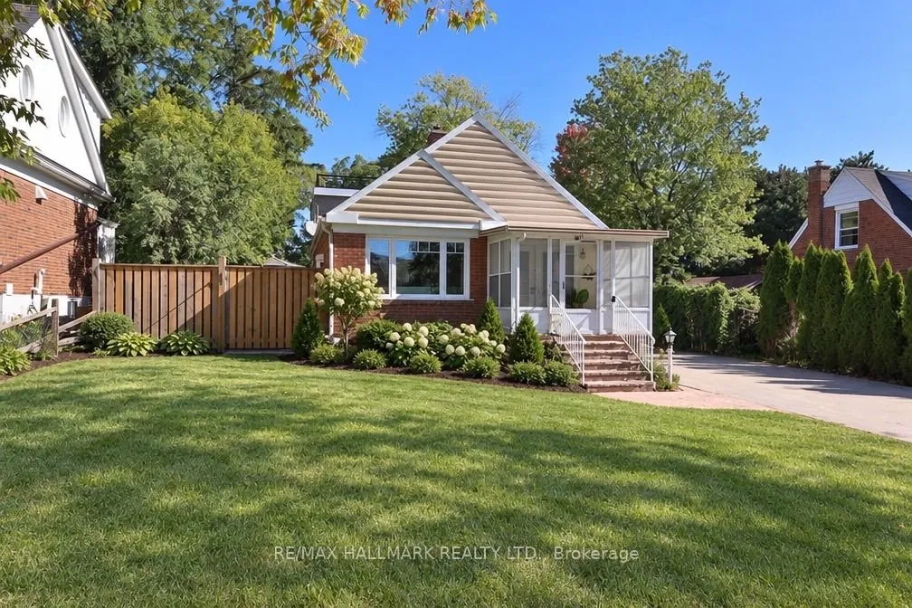 11 Brookside Drive — photo 2