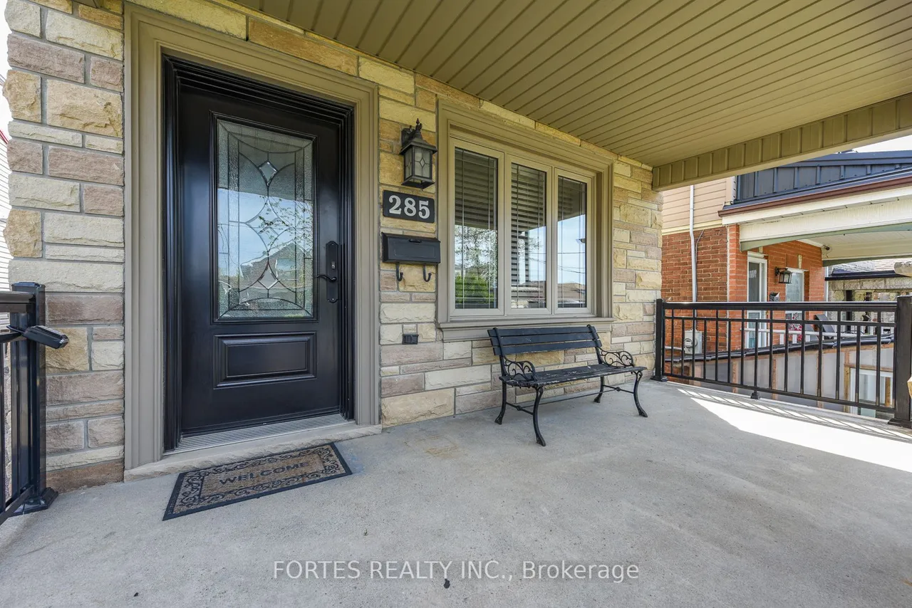 285 Gilbert Avenue — photo 3