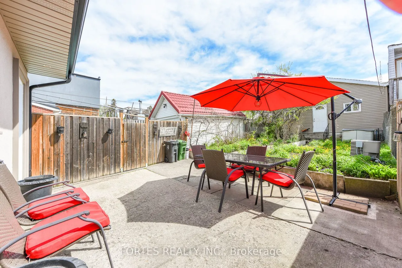 285 Gilbert Avenue — photo 40
