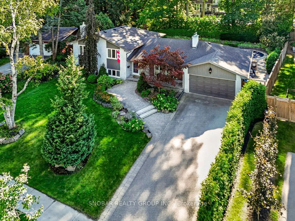 1302 Greenoaks Drive — photo 2