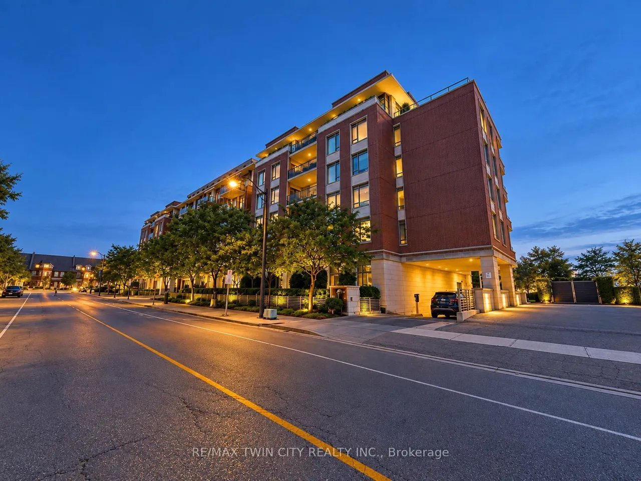 65 Port Street E, Unit 107 — photo 49