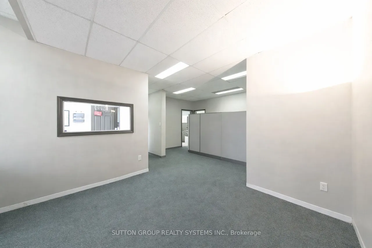 29 Milford Avenue — photo 2