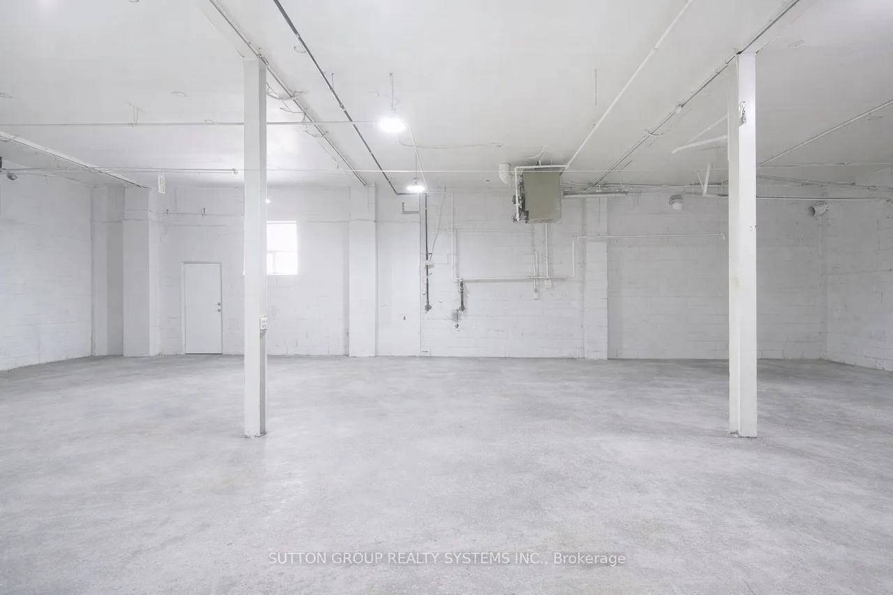 29 Milford Avenue — photo 3
