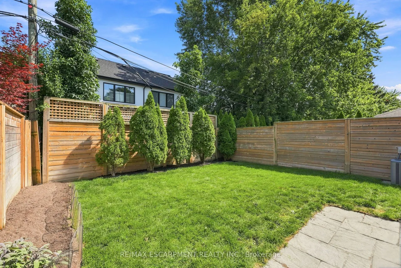 65 Forest Avenue — photo 49