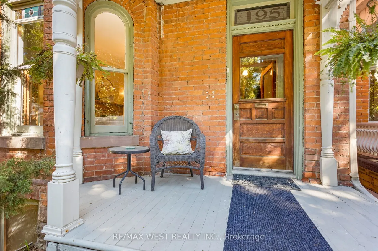 195 Dunn Avenue — photo 3