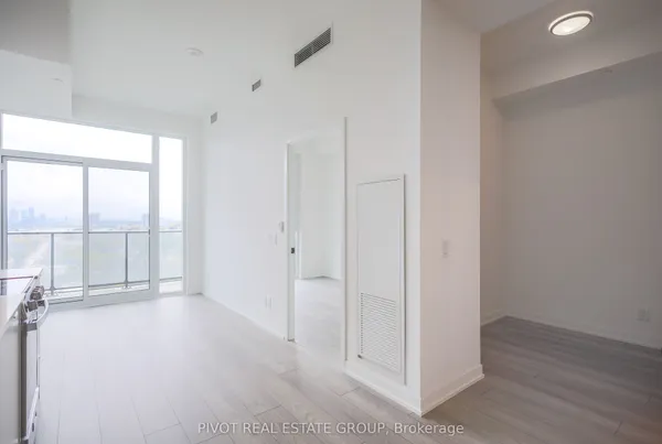 285 Dufferin Street, Unit 1406 — photo 2
