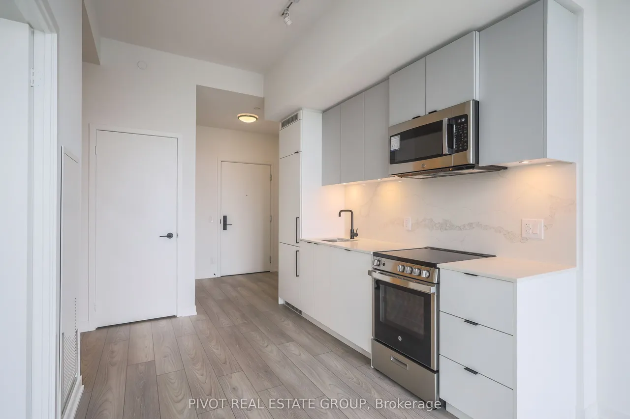 285 Dufferin Street, Unit 1406 — photo 3