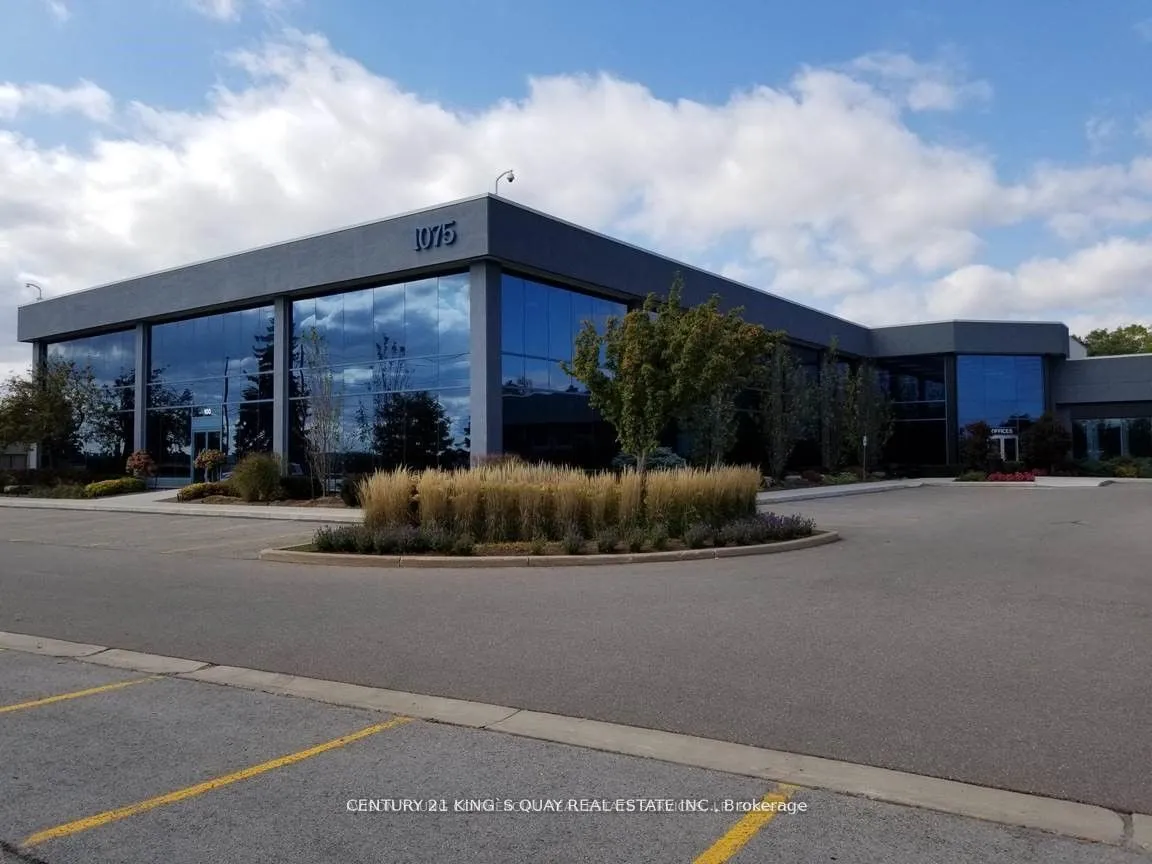 1075 North Service Road W, Unit 107-109
