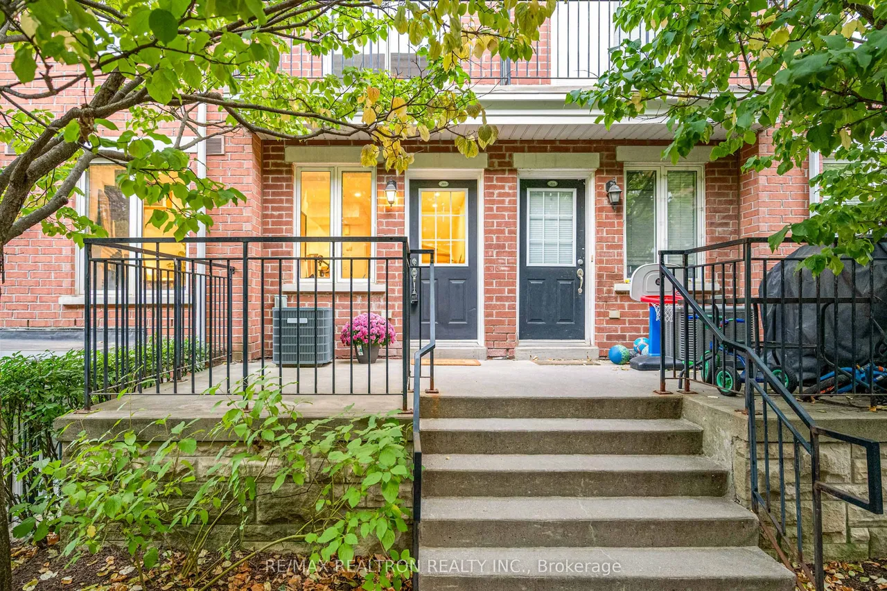 50 Joe Shuster Way, Unit 205 — photo 2