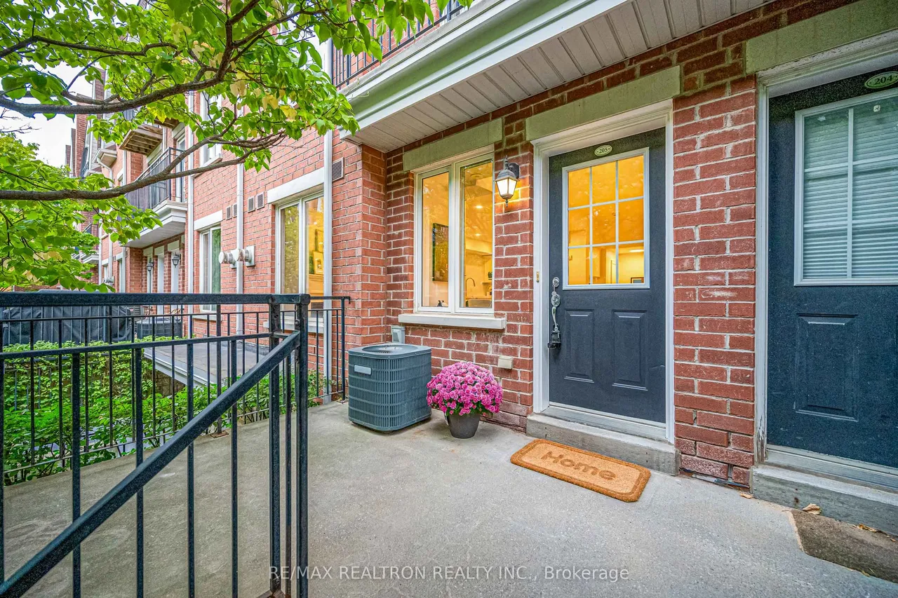 50 Joe Shuster Way, Unit 205 — photo 3