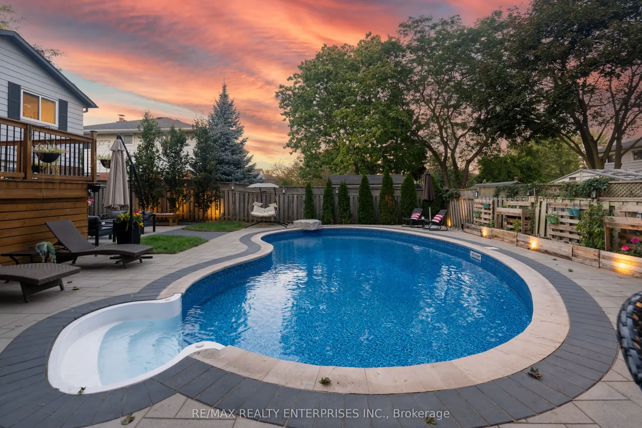2668 Homelands Drive — photo 3