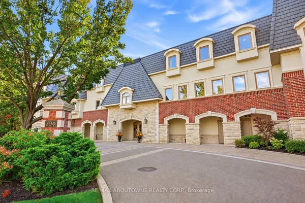 390 Upper Middle Road, Unit 301