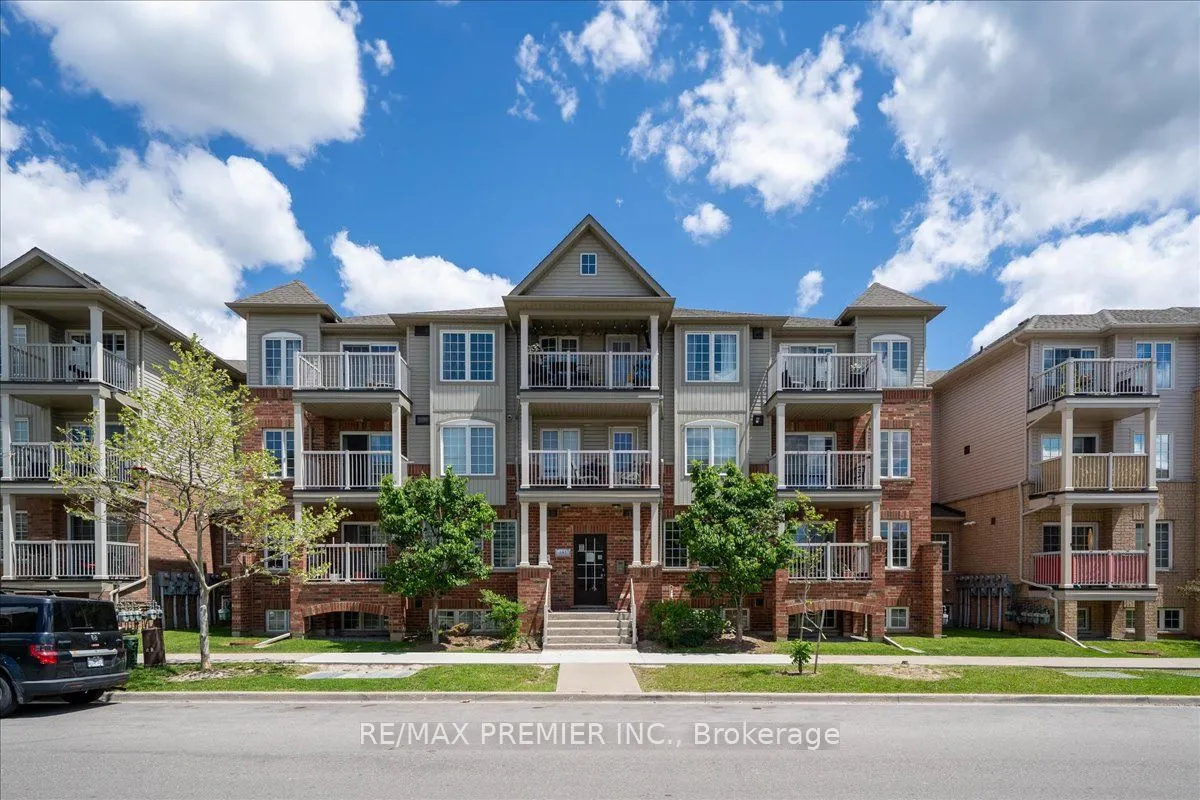 141 Isaac Devins Boulevard, Unit 8
