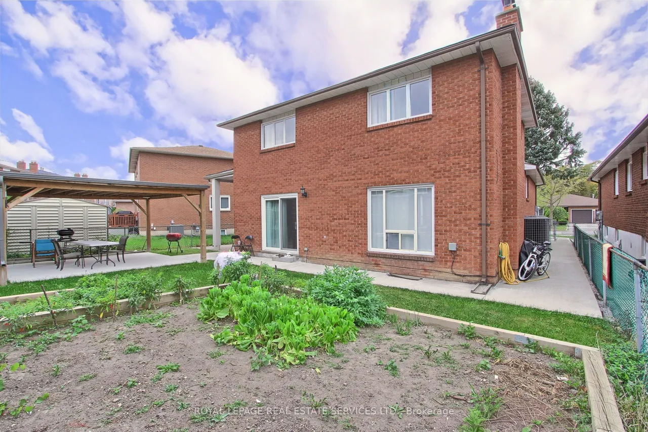 190 Benjamin Boake Trail — photo 44