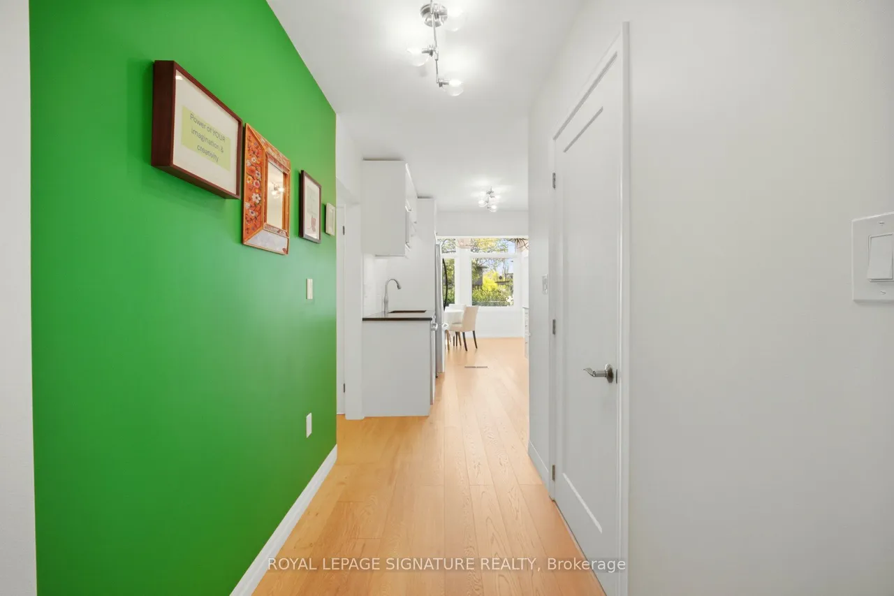 18 Erlesmere Avenue — photo 3