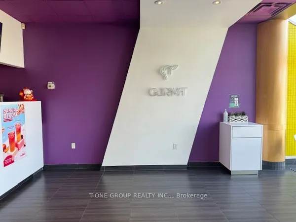720 Burnhamthorpe Road W, Unit 31 — photo 2
