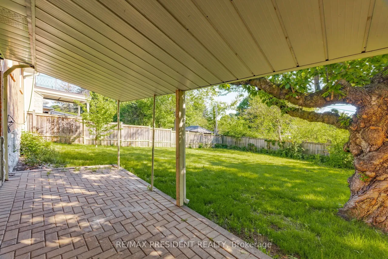 2420 Edenhurst Drive — photo 49