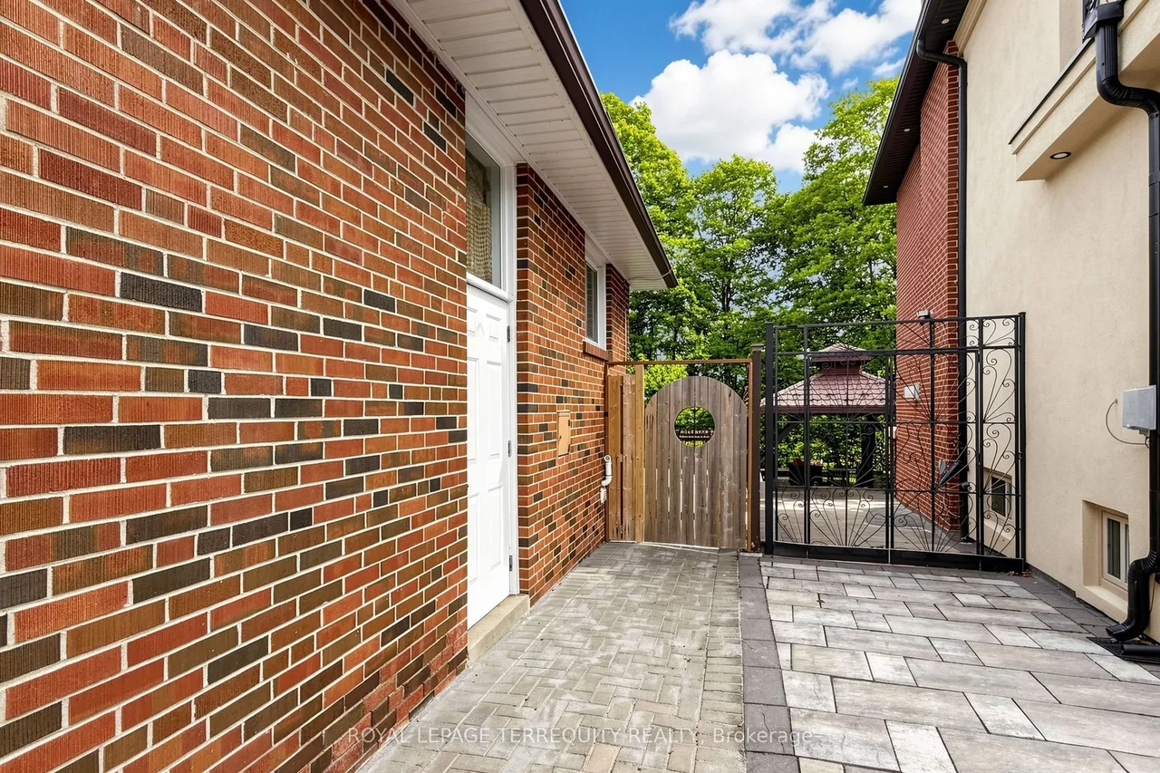 6 Fulwell Crescent — photo 49