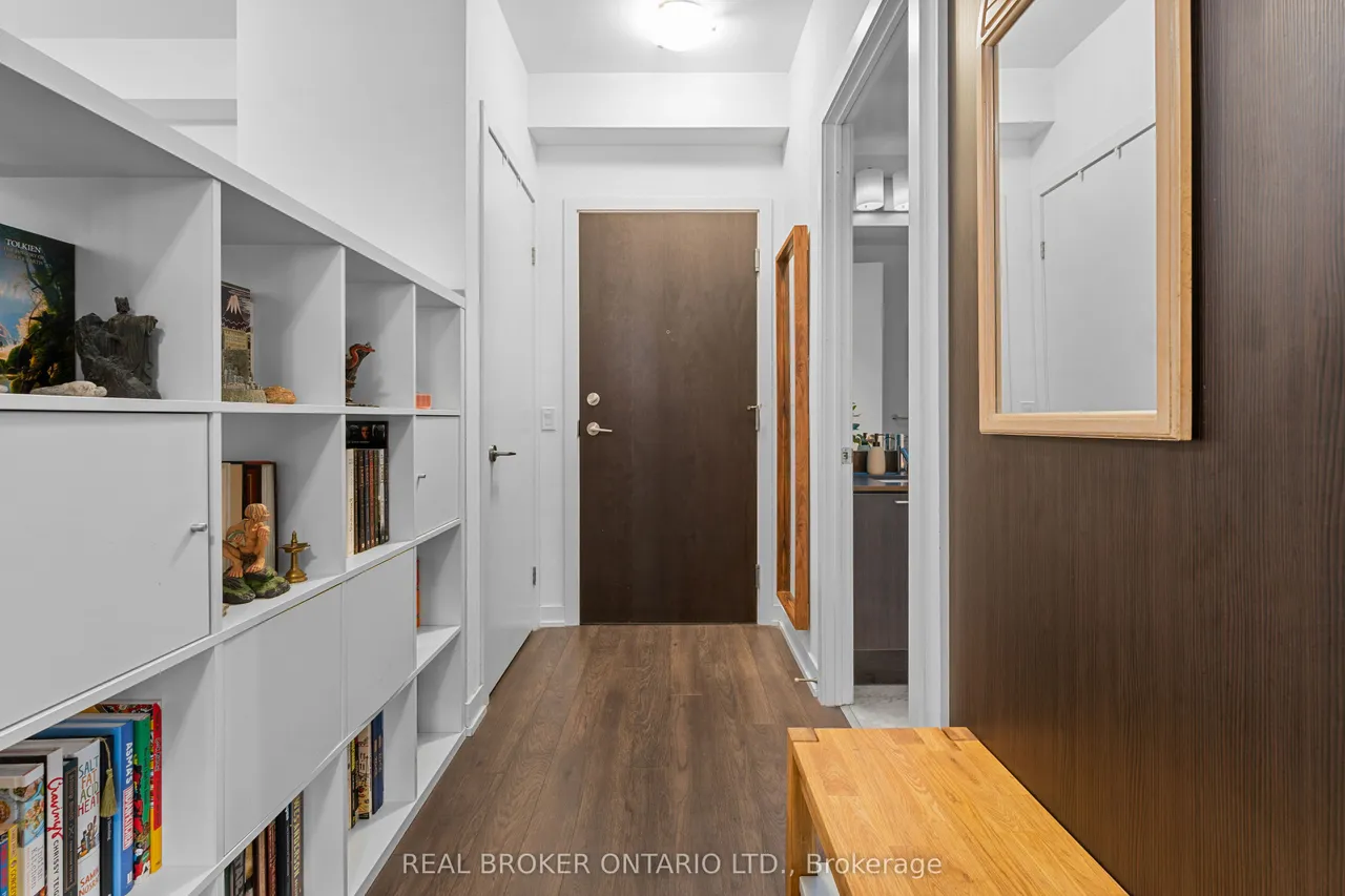 10 Park Lawn Road, Unit 405 — photo 2