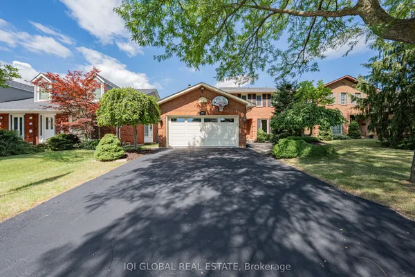 1497 Greenbriar Drive — photo 2