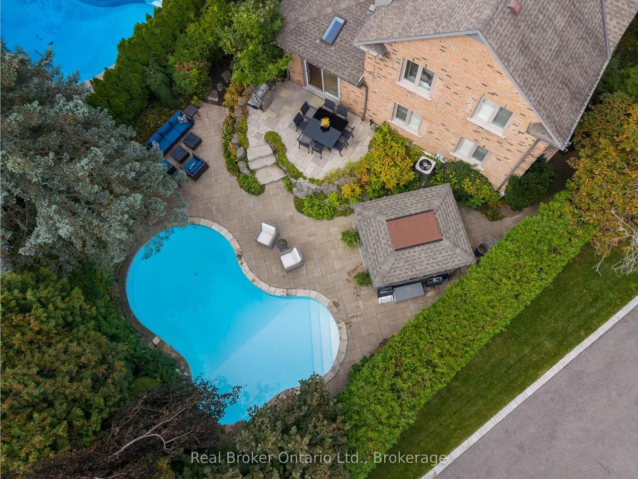 3270 Shelburne Place — photo 3