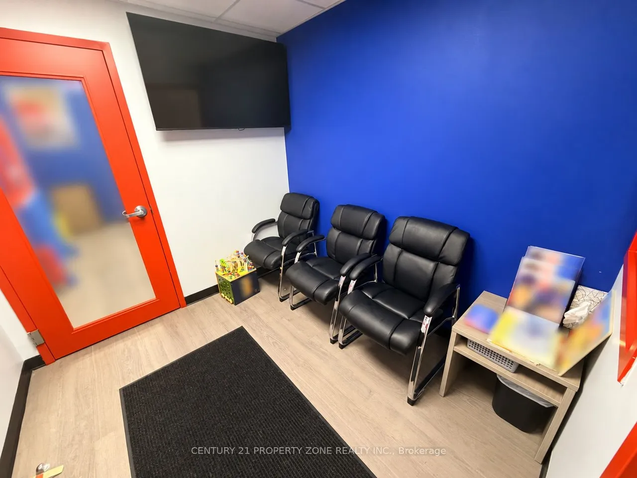 3045 Mavis Road — photo 3