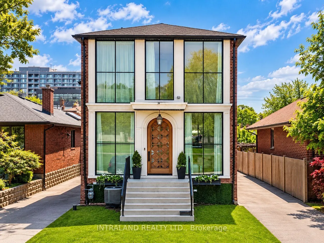 39 Chandos Avenue