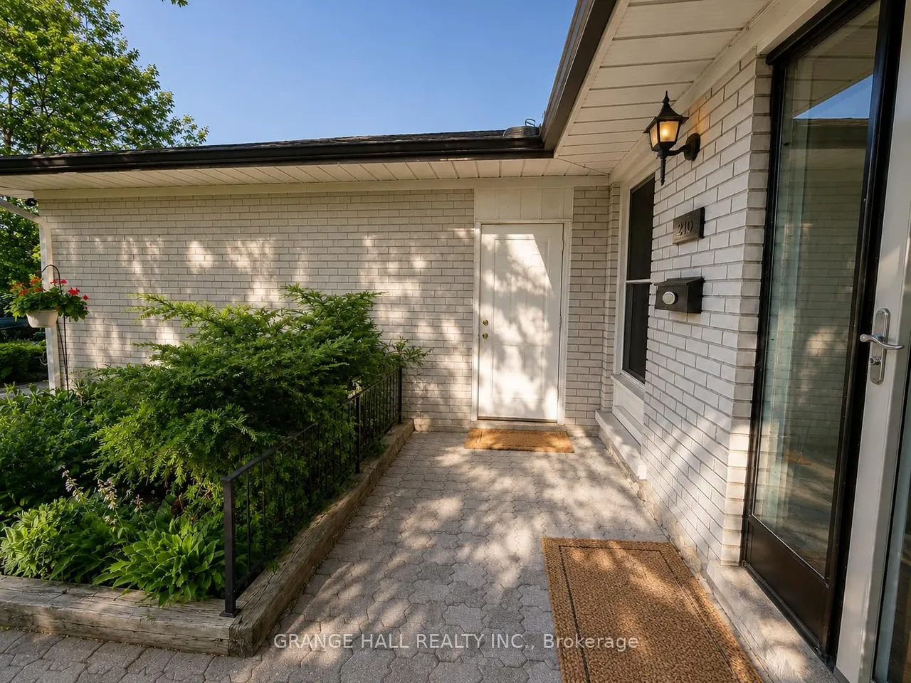 210 Lloyd Manor Road — photo 3