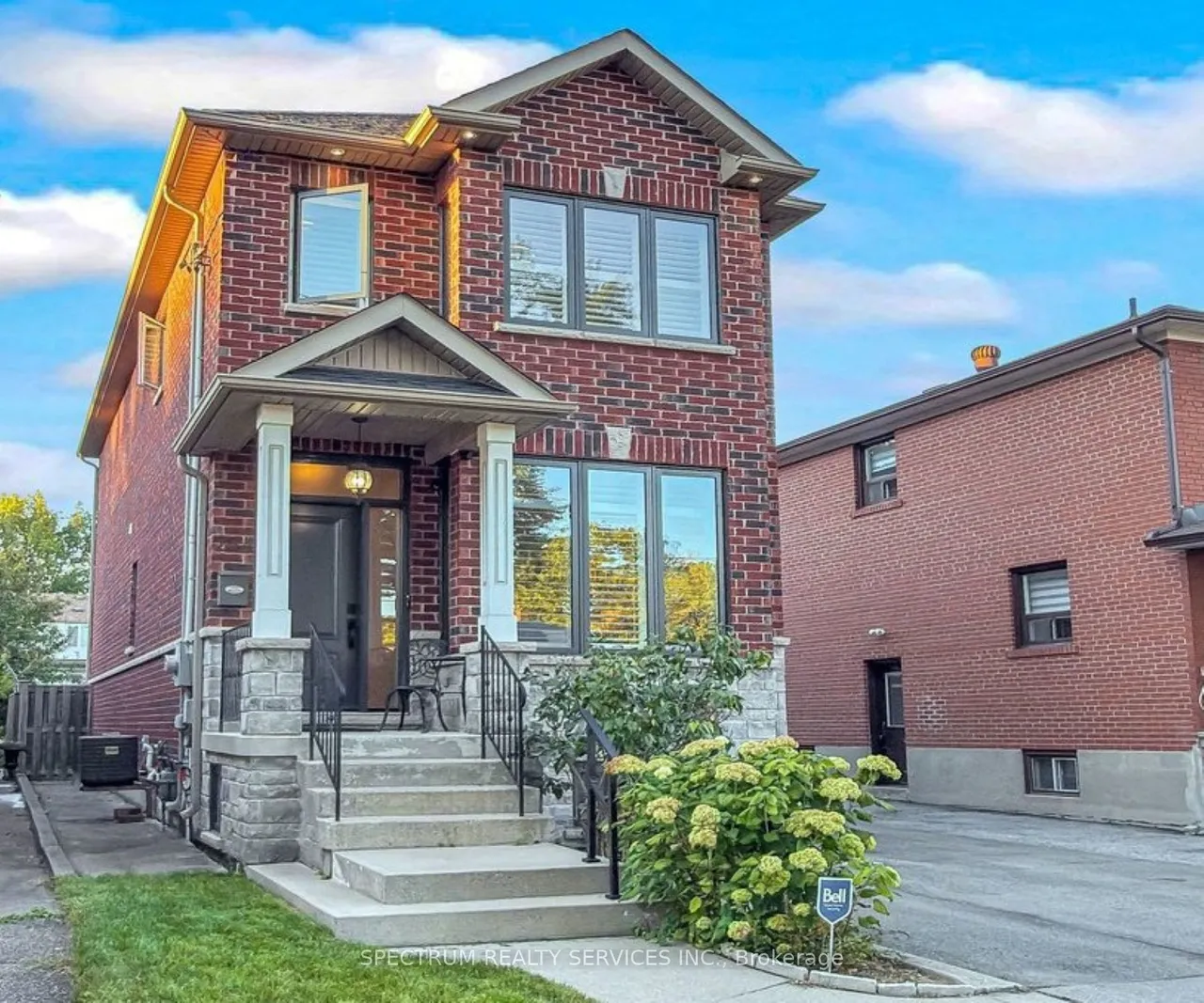 254 John Street — photo 2