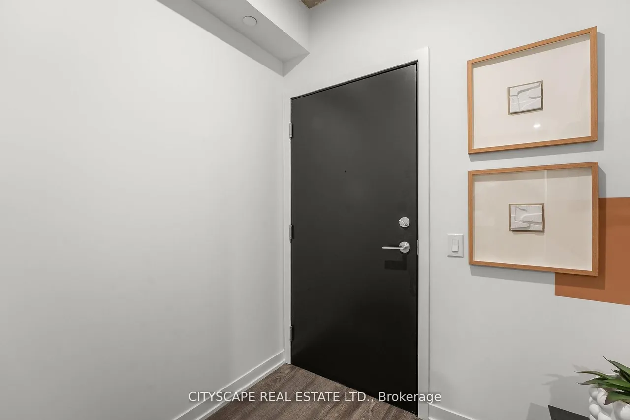1808 St. Clair Avenue W, Unit 1010 — photo 2